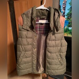 H&M Plaid Lined Quilted Vest